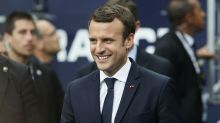 "Ma poignée de main avec Trump, ce n'est pas innocent", reconnaît Emmanuel Macron